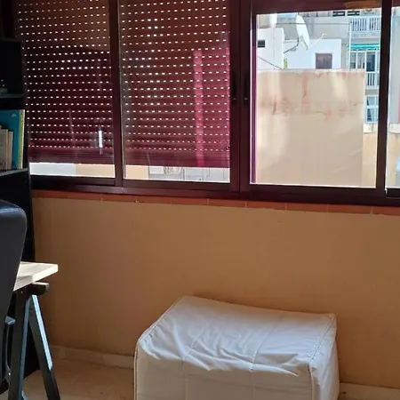 Apartamento Con Garaje En El Corazon De Santa Cruz *
